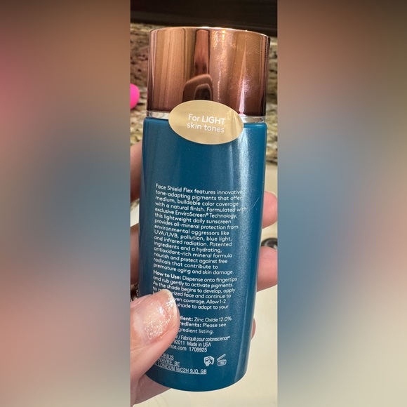 Colorescience Total Protection Face Shield Flex—Shade Light - Picture 7 of 7